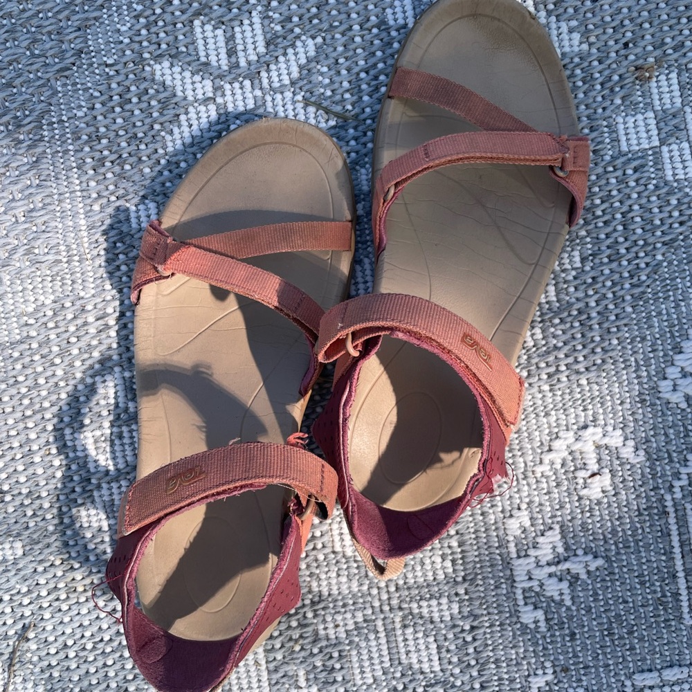 Teva Women's Sandals in Brown and Burgundy